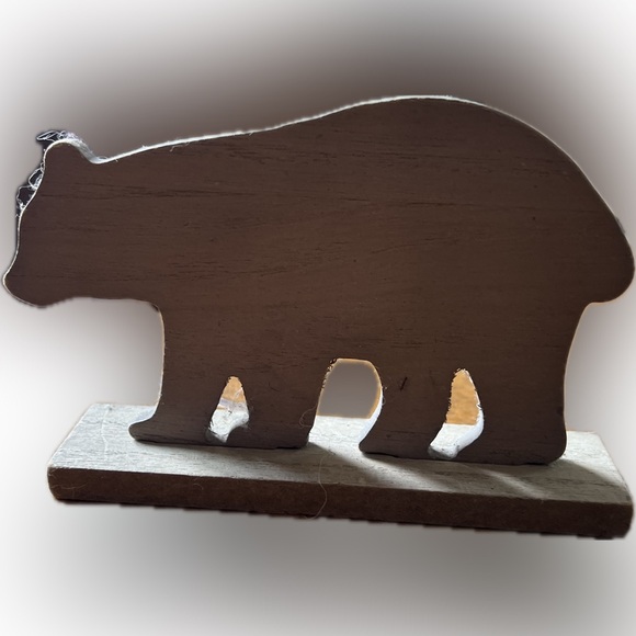 Wooden Bear on wooden stand - Picture 1 of 2